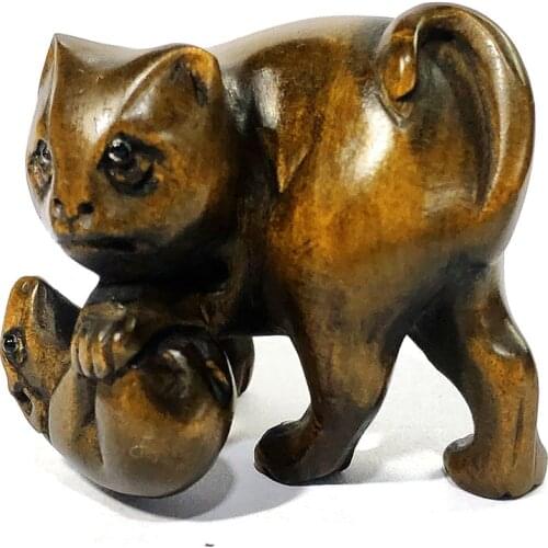 Y7457 - 2 " Hand Carved Boxwood Netsuke - Cat and Mouse
