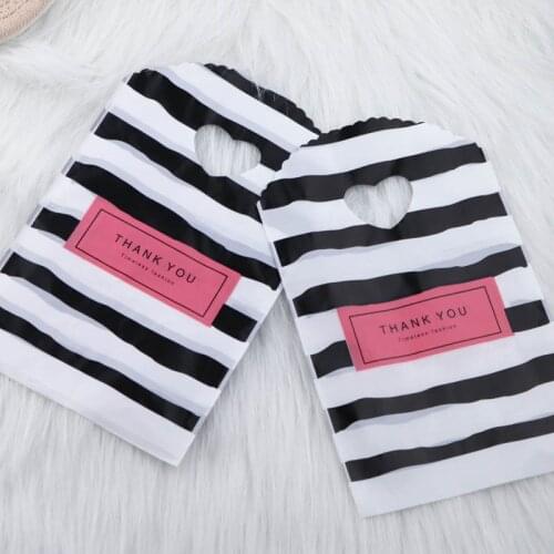 50pcs/lot Fashion Plastic Shopping Thank You Favor Gift Bags Birthday Packaging Gift Bags Party Shopping Bags