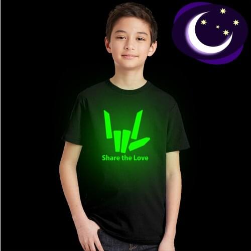 2020 New Fashion Share The Love Childrens Glow In The Dark Tees Boys O-neck Short Sleeves T-shirt Girls Fashion Street Style