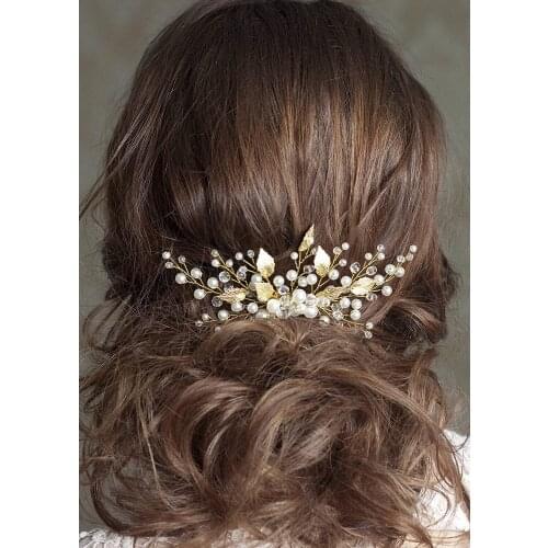 Bridal Headband Crystal Pearls Hair Comb for Bridal Handmade Beaded Headpiece Wedding Accessories Simple Hair Clip 2021