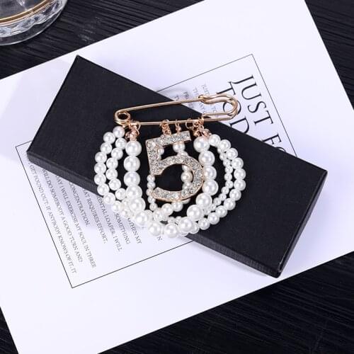 Броши буква на одежду Zhebylia China At AliExpress