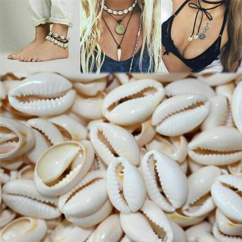 100Pcs Shell Cowry with space DIY Bracelet Necklace Anklet Ornament Jewelry Decor Jewelery Craft Accessories DIY 1.6 cm - 1.8cm