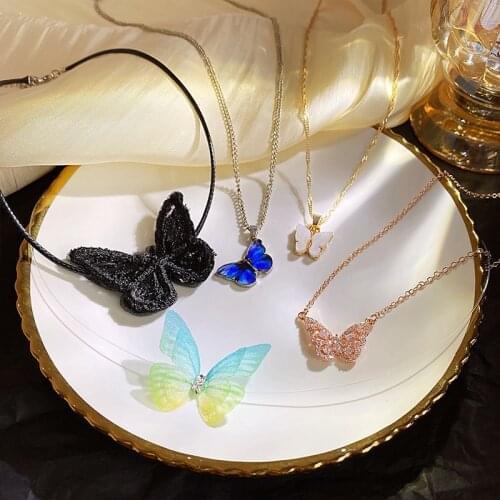 Creative Harajuku Hiphop Butterfly Pendant Necklace Best Insect Choker Chain Party Jewelry for Women Man Friendship Girl Gifts