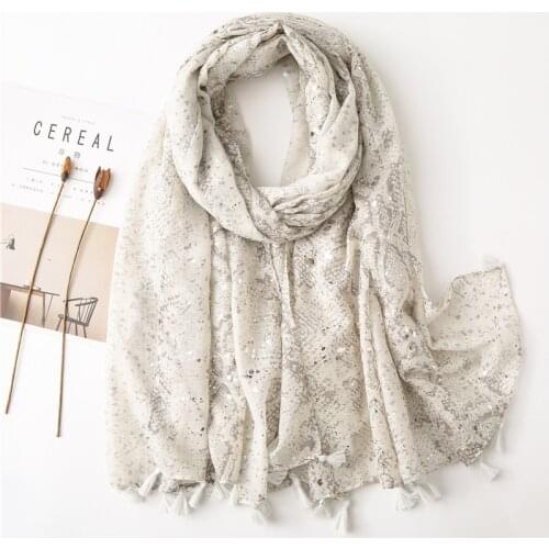 Fashion Luxury Brand White Serpentine Tassel Viscose Shawl Scarf designer Lady High Quality Wrap Pashmina Stole Bufanda Shawl