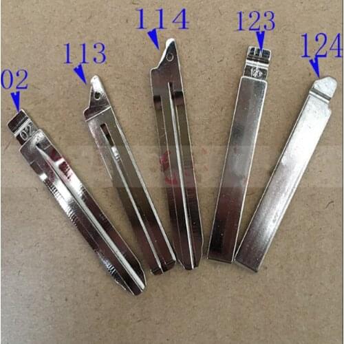 DAKATU Replacement Flip Floding Remote Key Blade Car key Blank For Toyota Corolla camry Reiz Modified Key blade NO.02 113.114