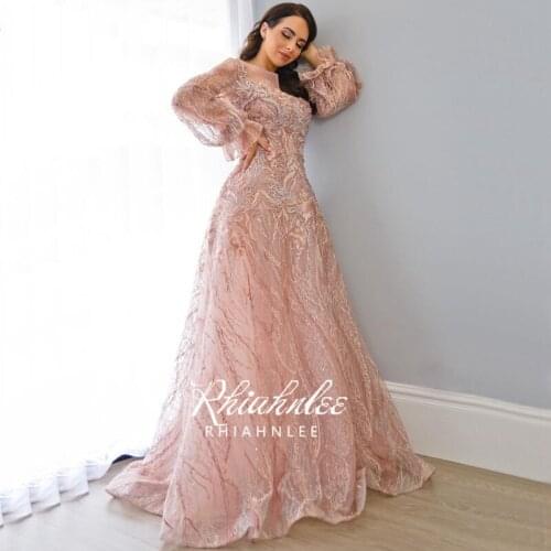 Elegant Pink Long Sleeve A-Line Dubai Evening Dresses 2021 Lace Dubai Beaded Scoop Neckline Party Gowns Rhiahnlee