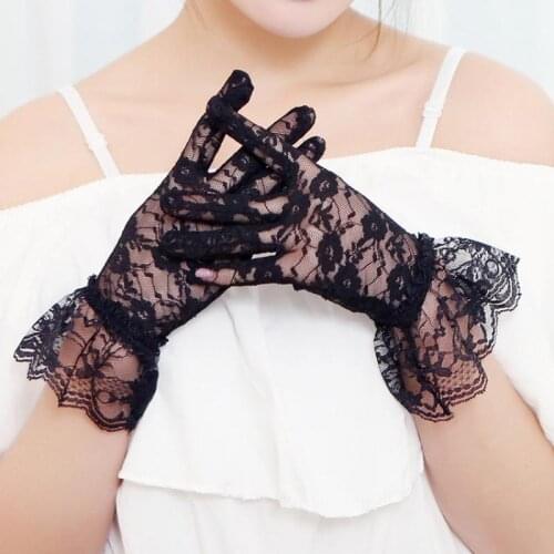 Lace Gloves Sexy Lace Sunscreen Gloves Ladies Wedding Bridal Lace Emcee Womens Breathable Short Lace Finger Gloves
