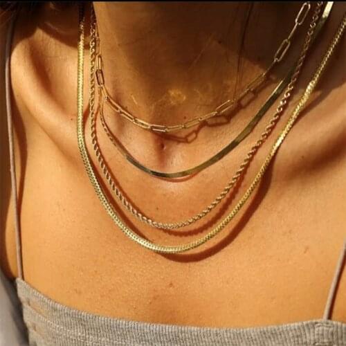 Classic Clavicle Blade Snake Chain Necklace for Women Fashion Gold Color Twist Flat Chokers Necklace Jewelry Gift Wholesale