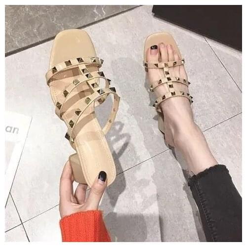 2021 New Summer High Heel Slippers, Womens Middle Heel, Wearing All-Around Web Celebrity Rivet Thick Heel Slippers