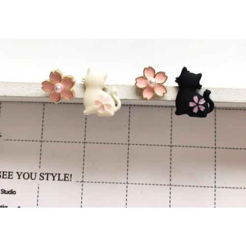 Kawaii Playful Female Cute Cat Exquisite Cherry Blossom Earrings Temperament Fashion Asymmetric Earrings