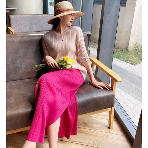 HOT SELLING Miyake fashion fold half sleeve repair v-neck T- shirt IN STOCK