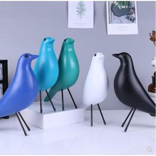 Mid-Century Bird Figurine House Bird Statue Animal Peace Dove European Mascot Home Bar Coffee Decor