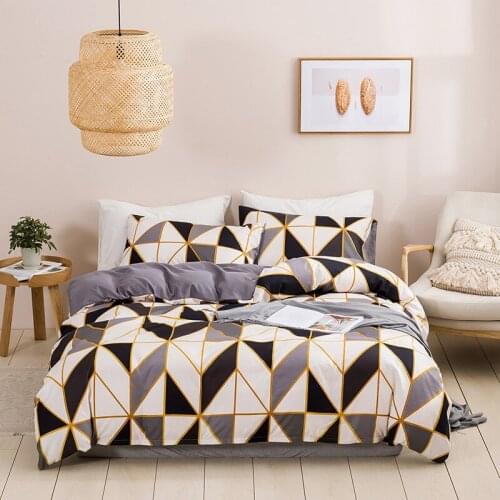 Luxury Style Geometric Pattern Gilded Bedding Duvet Cover Super Double Plus Size, With Pillowcases 200x230cm
