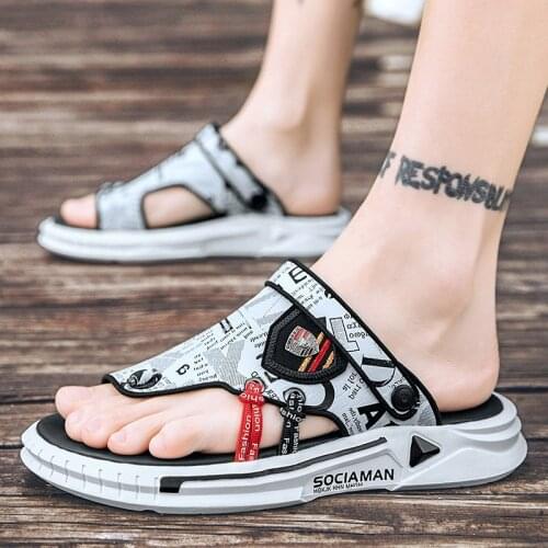 Mens Sandals 2021 Web Celebrity Summer Sandals Male Outdoor Wear Trends Driving Personality Beach flip-flops Ins Cool Slippers