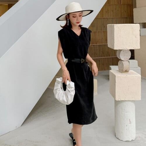 2020 black summer women dress sleeveless high quality CUPRO rayon straps Dress with v-neck long to carf sexy normcore