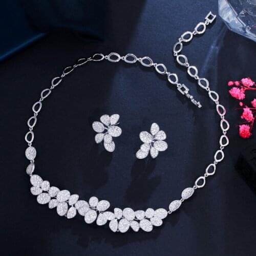 CWWZircons Elegant Micro Pave Cubic Zirconia Stone Flower Leaf Shape Engagement Necklace Earrings Jewelry Set for Women T566