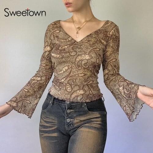 Sweetown Khaki Vintage Print V Neck Flare Long Sleeve Y2K Tops Cute E Girl Fairy Grunge Aesthetic Graphic T Shirts for Women