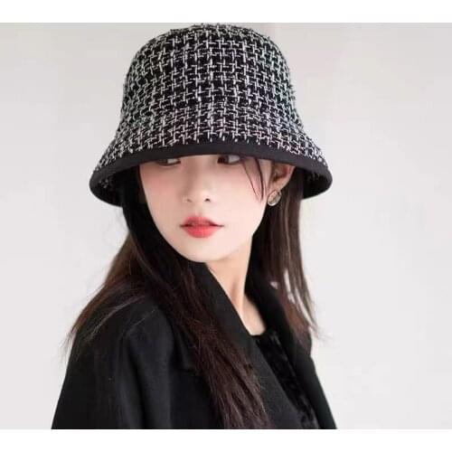 New Fashion Plaid Bucket Hats For Women Girl Autumn Winter Cotton Vintage Black White Lamb Bonnet Hats gorros mujer invierno