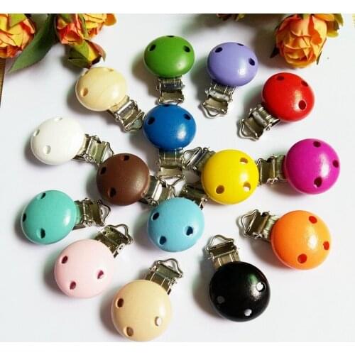 2pcs/lot Safe Natural Wood Baby Pacifier Clips Metal Holder Wooden Round Dummy Soothers Clasps Accessories For Baby Product