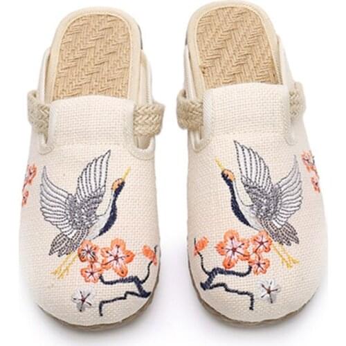 Chinese Traditional Ethnic Style Crane Embroidered Slip-on Slippers Women Flats Round Hand Made Weave Slingbacks Straw Shoes