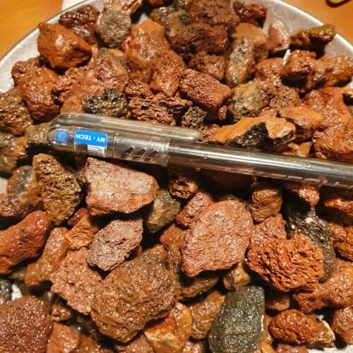 Lava rock Crashed for planted aquarium ground. fat size 1-2.5 cm 490-500 gram