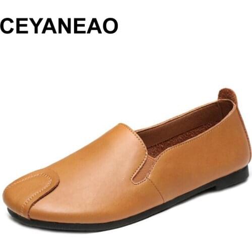 CEYANEAO Fashionable shoes in retro style; womens moccasins from genuine leather; womens moccasins on a flat sole