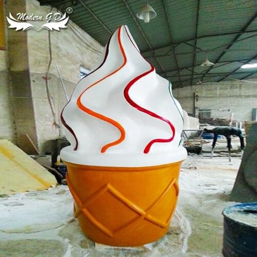 China factory customized indoor and outdoor decorative modern gagrden Foam sculpture