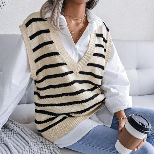 2021 Autumn Winter Knit Jumper Sleeveless Sweater Strip European Style V-neck Students Aesthetic Sweater