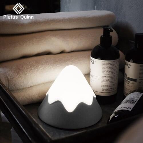 2019 New Dropshipping Snow Mountain Lamp Rechargeable Bad Room Night Light Like Moon Lamp Ambient Light Creative Silicone Lamps