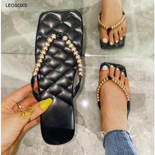 Womens Summer Flip Flops 2021 New Fashion Large Size Solid Color Clip Foot Flat Herringbone Slippers Beaded Sandals
