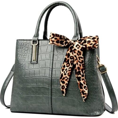 Brand Luxury Women Bags Leather Shoulder Bag Lady Crossbody Bags Crocodile Pattern Handbag Womens Silk Scarf Bag Sac A Main