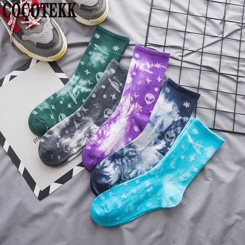 Hot New Cotton Women Socks Unisex Novelty Colorful Tie Dye Skateboard Socks Harajuku Hip Hop Trendy Street Socks Christmas Gift