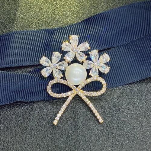 ANSHELI Fashion Jewelry High Quality Gold Brooch Bowknot Pins AAA+ Zircon Imitation Pearl Flower Brooch Wedding Accessories