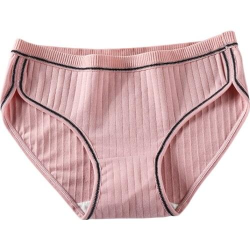 2018 2pcs /lot Sexy Cotton Panties Cozy Pretty Ladies Cotton Briefs High Quality Cotton Crotch Mid-Rise Cute Women Underwear