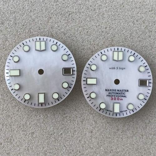The white shell of watch dial is 28.5mm, which is suitable for the modification of Japanese nh35 movement skx007