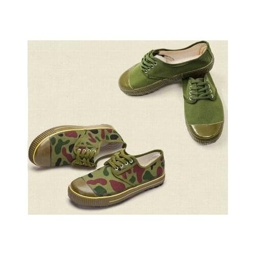 New labor protection shoes men and women non-slip canvas shoes strong breathable farmland engineering soldiers soft shoes