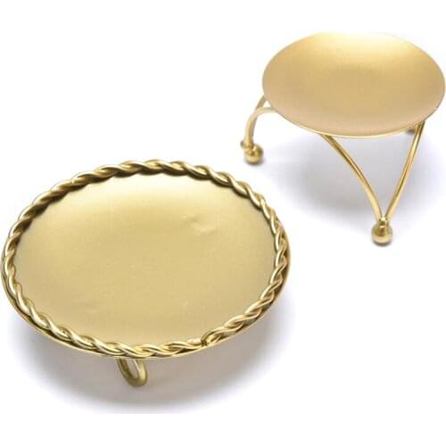 Retro Candle Holder Geometric Round Wrought Iron Candlestick Tabletop Decoration Circular Iron Candlestick Candle Holders Desk