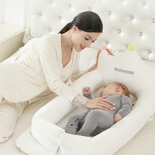 Portable Bed-in-Bed Baby Crib Pressure-proof Multifunctional BB Carry Cot Bionic Bed for Neonates