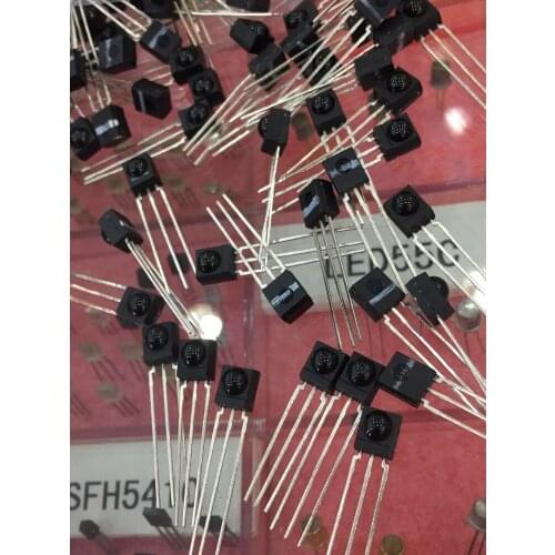 100 PCS V7000 TSOP7000 DIP-3PIN