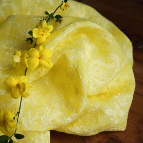 High quality natural pure ramie fabric Three dimensional flower embroidery tissu High end womens fashion dress top sewing