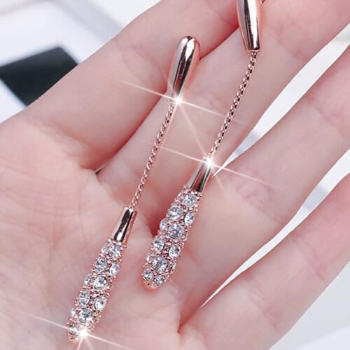 New Hot Style Earrings Female Fashion And Elegant Long Drop-shaped Alloy Earrings Earrings