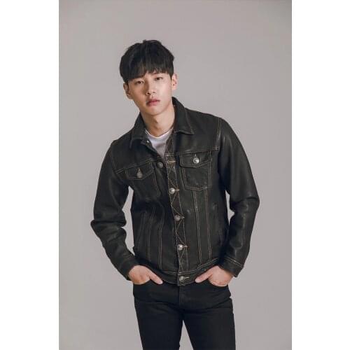 YR!Free shipping.Quality classic casual Water-washed sheepskin jacket,genuine leather coat,texture Duplicated Jeans jacket