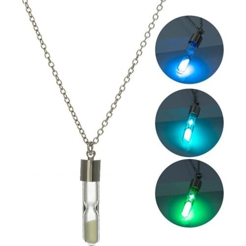 2019 Luminous Sand Timer Pendant Necklace for Women Glow In the Dark Necklace Classic Chain Couple Glass Pendant Jewelry