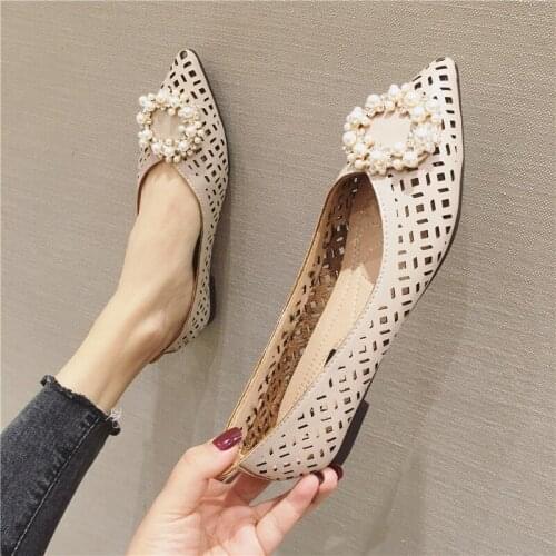 2020 pearl buckle flats women pointed to cutout leather flat shoes soft bottom crystal flower OL working shoes woman espadrilles