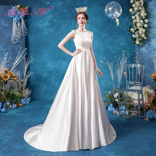 AXJFU princess vintage white satin o neck Fashion bridal perspective Simplicity tailed back lace white wedding dress 3998