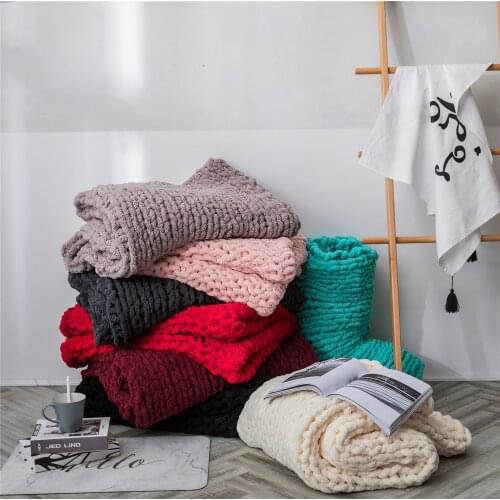 Nordic Fashion Hand Chunky Knitted Chenille Blanket and throws Thick Polyester Bulky Winter Soft Warm Knitted Blankets for kids