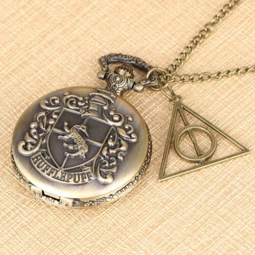 Hot Movie Extension Quartz Pocket Watches Hufflepuff Letter Engraved Theme Bronze Necklace Clocks Vintage FOB Watch + Accessory