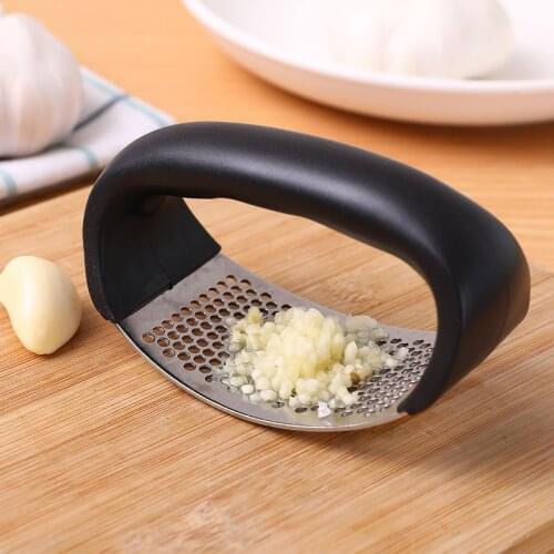 Black Kitchen Garlic Press 304 Stainless Steel Garlic Mincer Manual Chopping Garlic Tools Curve Tools Kitchen Accessories