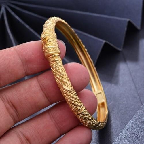Wando 24K 1pcs queen Copper Dubai Bangles Gold color Bangles For Women bracelets for women 6cm wide Wedding bracelet gift