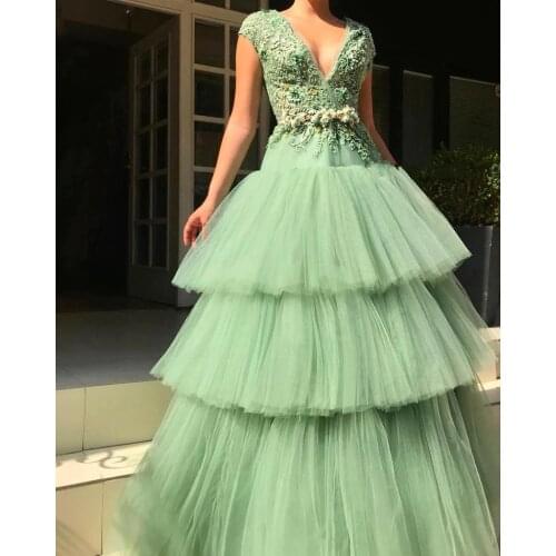 2021 Mint Green Lace Beaded Evening Dresses Tutu Ruffles Tiered Ball Gowns Floral Long Prom Gowns Appliques